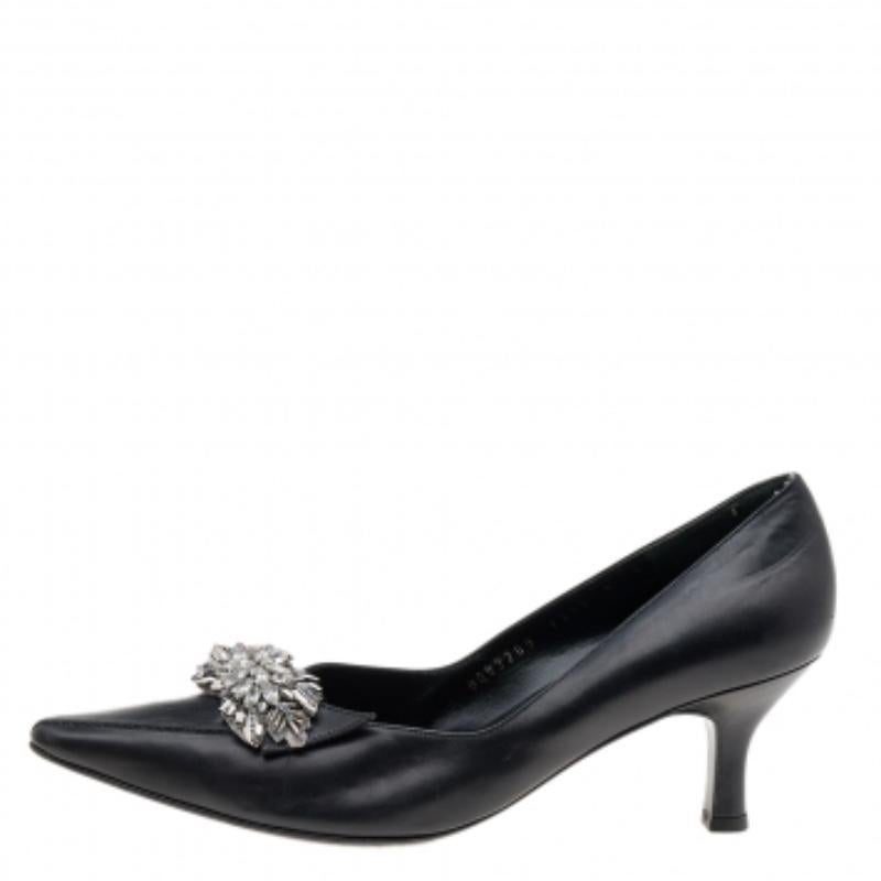 Salvatore Ferragamo Black Leather Crystal Embellished Pumps Size 38.5 For Sale 2