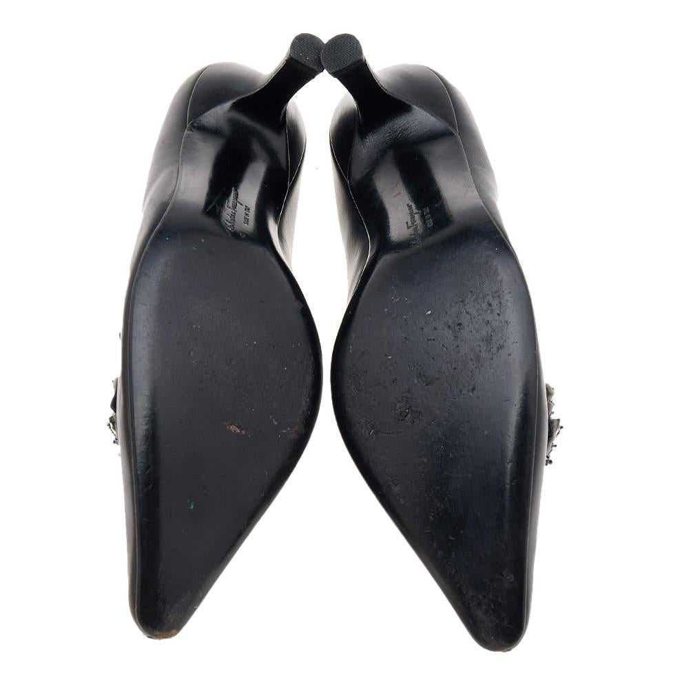 Salvatore Ferragamo Black Leather Crystal Embellished Pumps Size 38.5 For Sale 3