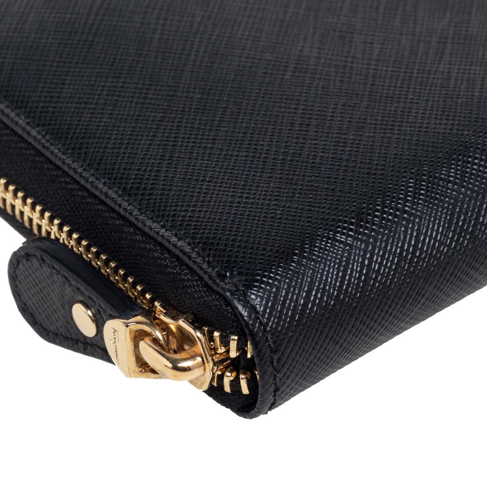 Salvatore Ferragamo Black Leather Double Gancio Zip Around Wallet 1