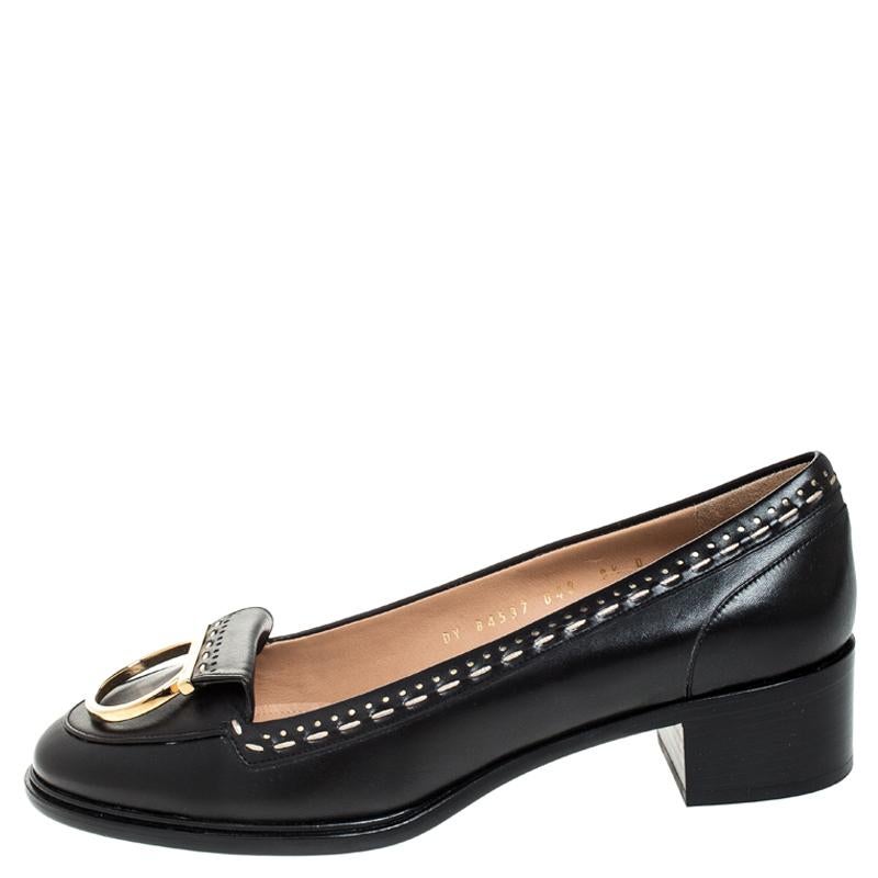 These lovely Fele loafer pumps from Salvatore Ferragamo are crafted from leather and feature round toes, gold-tone logo accents on the vamps and contrast stitch detailing. They are equipped with comfortable leather-lined insoles and raised on 4,5 cm