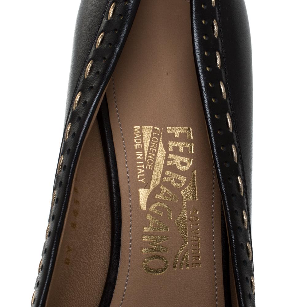 Salvatore Ferragamo Piel negra Fele Gancio Tacón bloque Bombas mocasín Talla 40.5 1