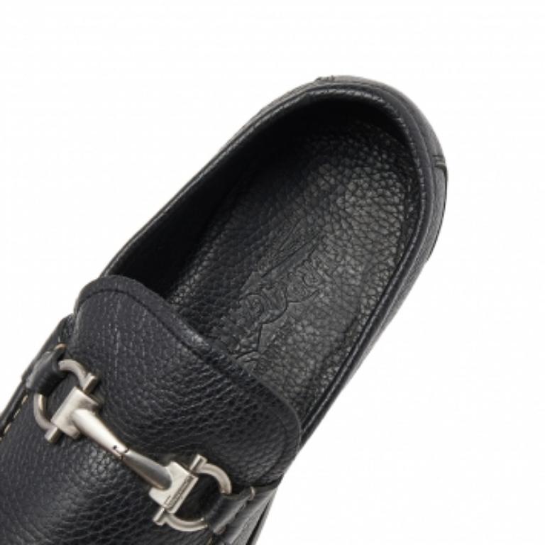 Uomo Salvatore Ferragamo Mocassini Gancini in pelle nera taglia 41