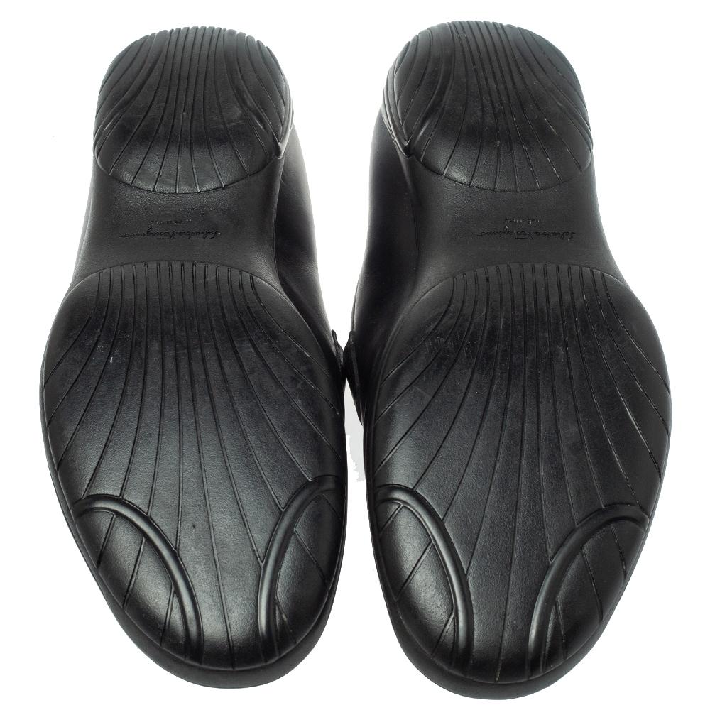 Men's Salvatore Ferragamo Black Leather Gancio Slip On Loafer Size 43.5 For Sale