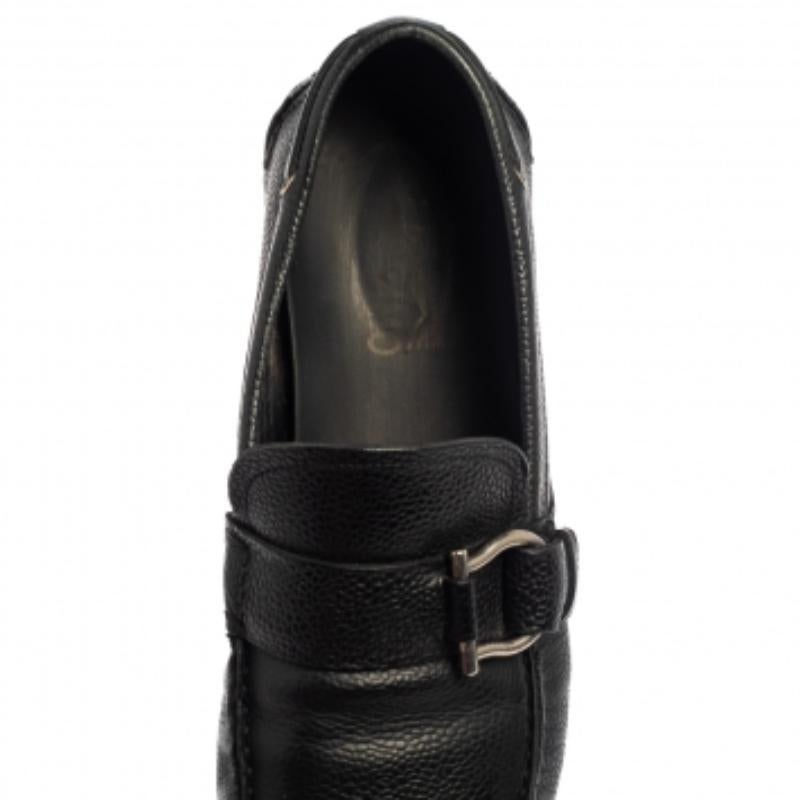 Salvatore Ferragamo Black Leather Gancio Slip On Loafers Size 44 For Sale 1