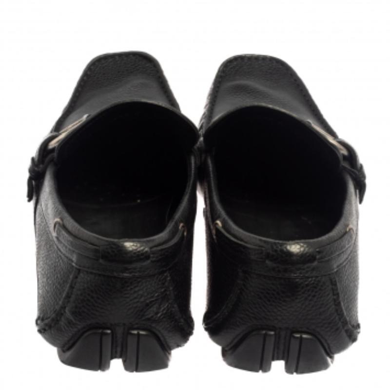 Salvatore Ferragamo Black Leather Gancio Slip On Loafers Size 44 For Sale 2