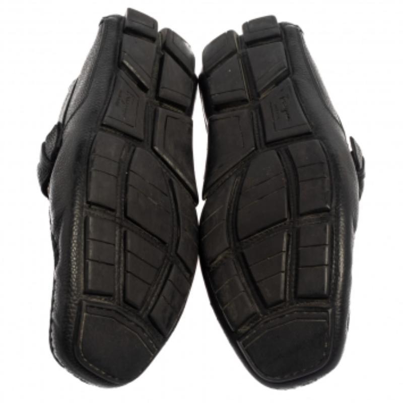 Salvatore Ferragamo Black Leather Gancio Slip On Loafers Size 44 For Sale 3