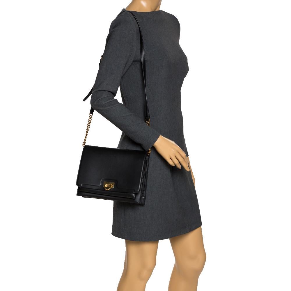 salvatore ferragamo black leather gancio lock shoulder bag