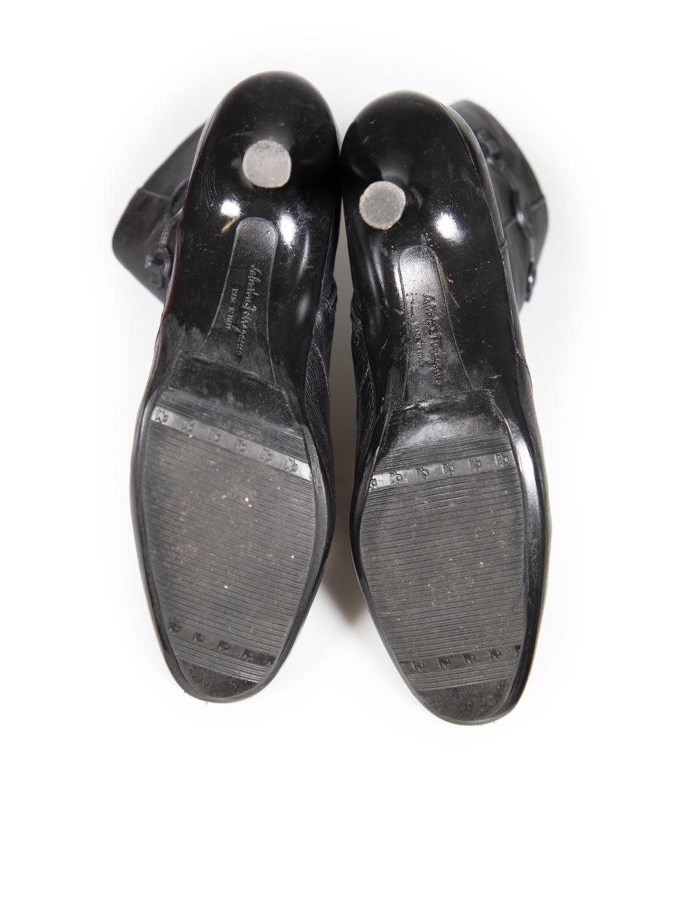 Women's Salvatore Ferragamo Black Leather Logo Detail Boots Size US 9 For Sale