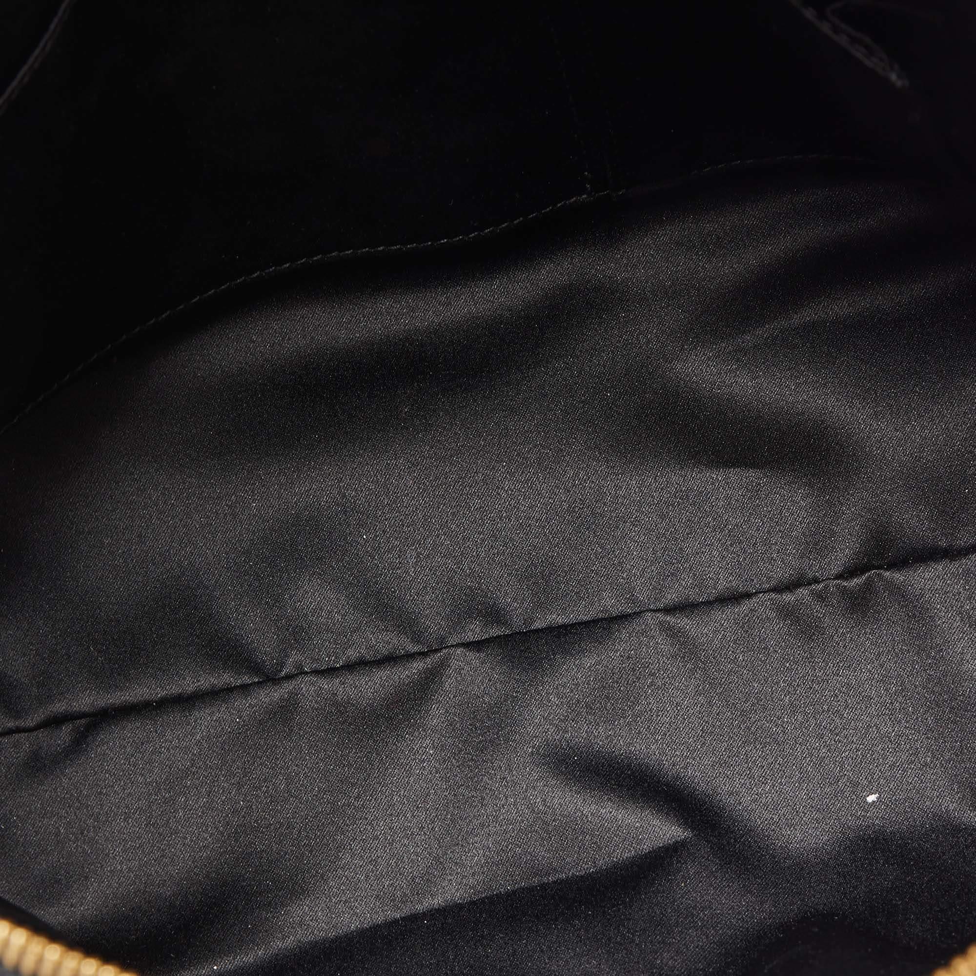 Salvatore Ferragamo Black Leather Medium Fiamma Satchel For Sale 3