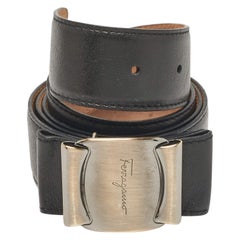 Salvatore Ferragamo Cintura con fiocco in metallo in pelle nera 90cm
