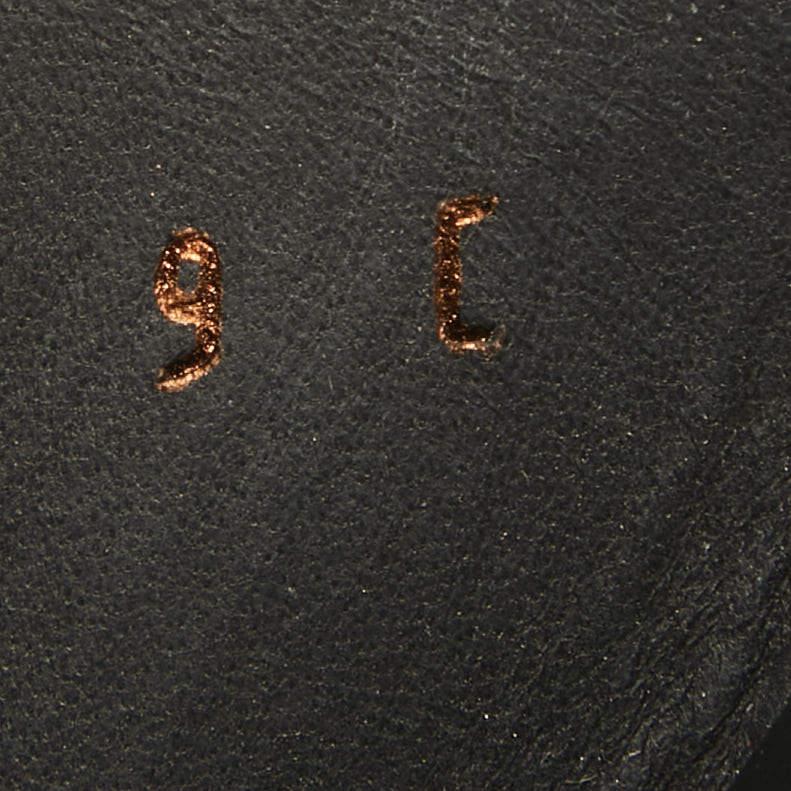 Salvatore Ferragamo Sandali con zeppa Nicosia in pelle nera misura 39,5 in vendita 3