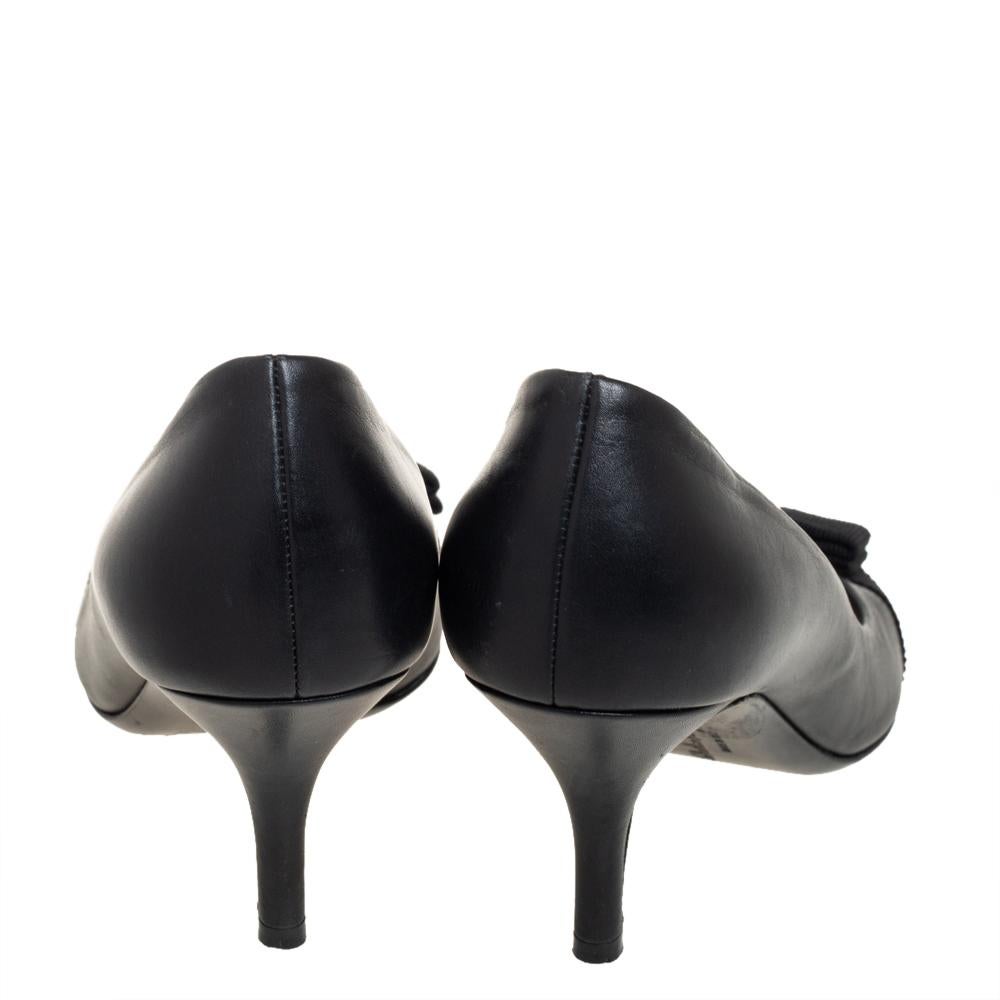 Salvatore Ferragamo Black Leather Pola Vara Bow Peep Toe Pumps Size 37 In Good Condition In Dubai, Al Qouz 2