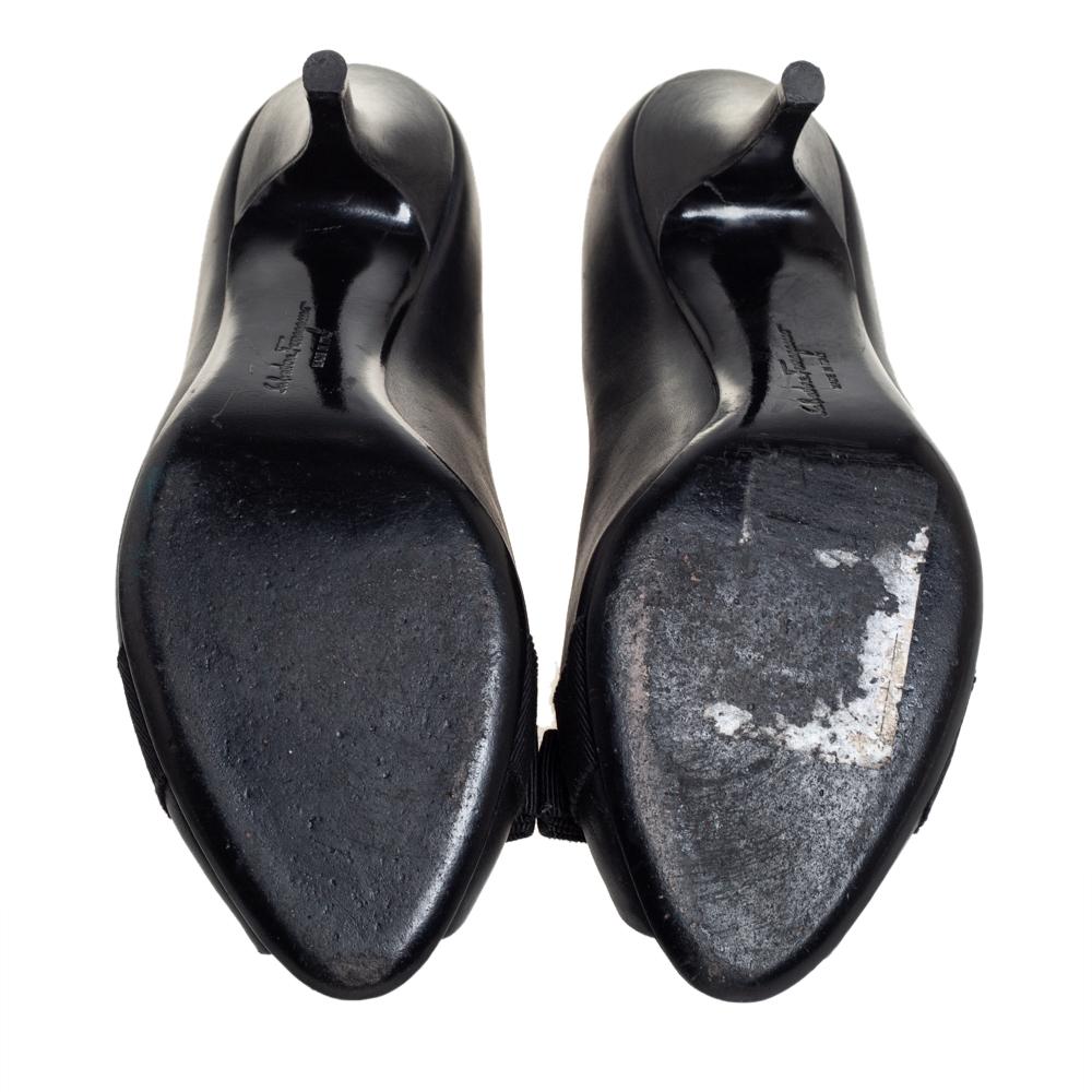 Women's Salvatore Ferragamo Black Leather Pola Vara Bow Peep Toe Pumps Size 37