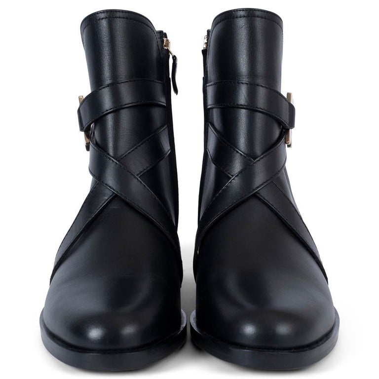SALVATORE FERRAGAMO black leather SHADI Ankle Boots Shoes  display picture 1