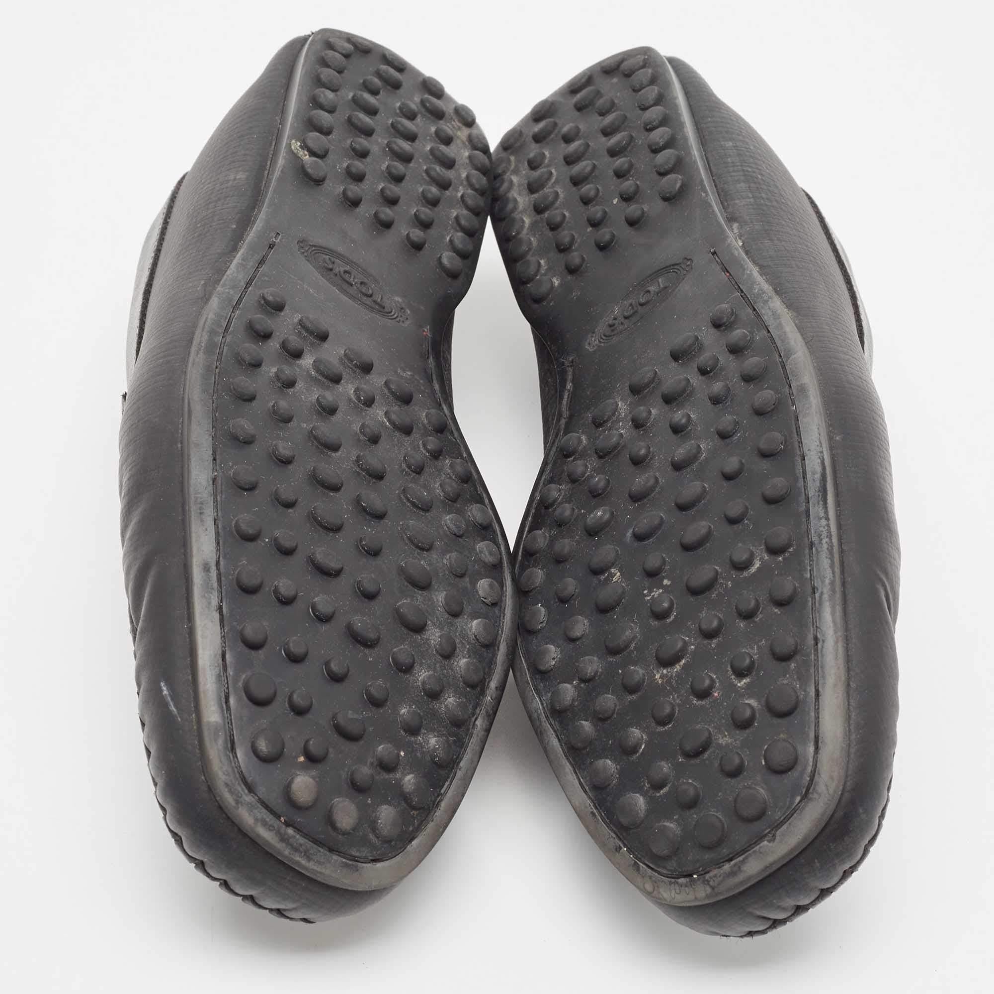 Salvatore Ferragamo Black Leather Slip On Loafers Size 41 For Sale 2