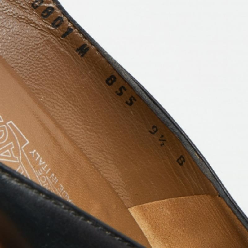 Salvatore Ferragamo escarpins à bouts carrés en cuir noir Taille 40 en vente 3