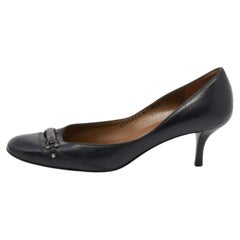Salvatore Ferragamo escarpins à bouts carrés en cuir noir Taille 40