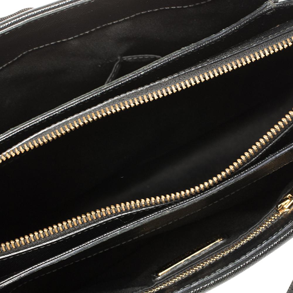 Salvatore Ferragamo Schwarz Leder Tracy Umhängetasche 7