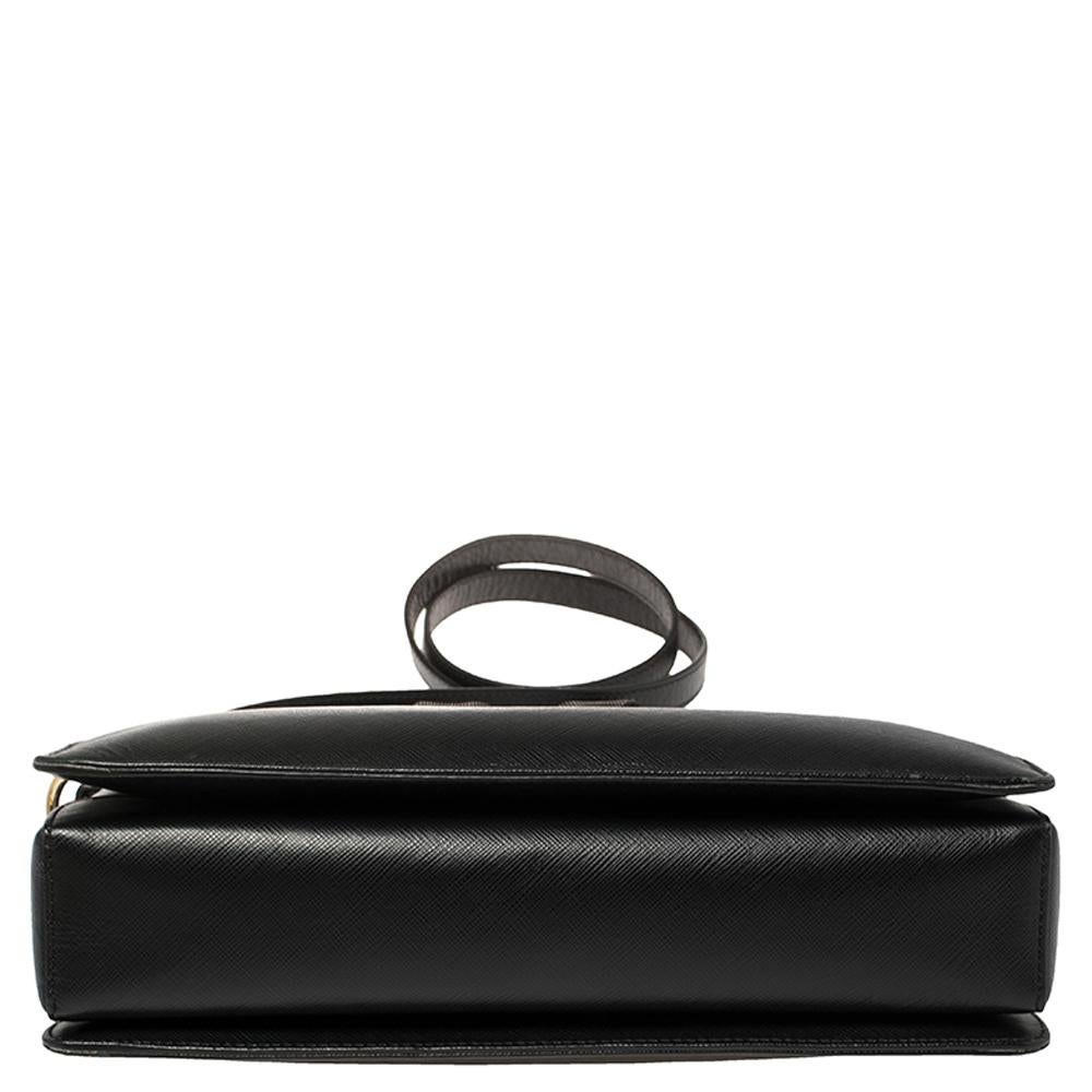 Salvatore Ferragamo Schwarz Leder Tracy Umhängetasche 1