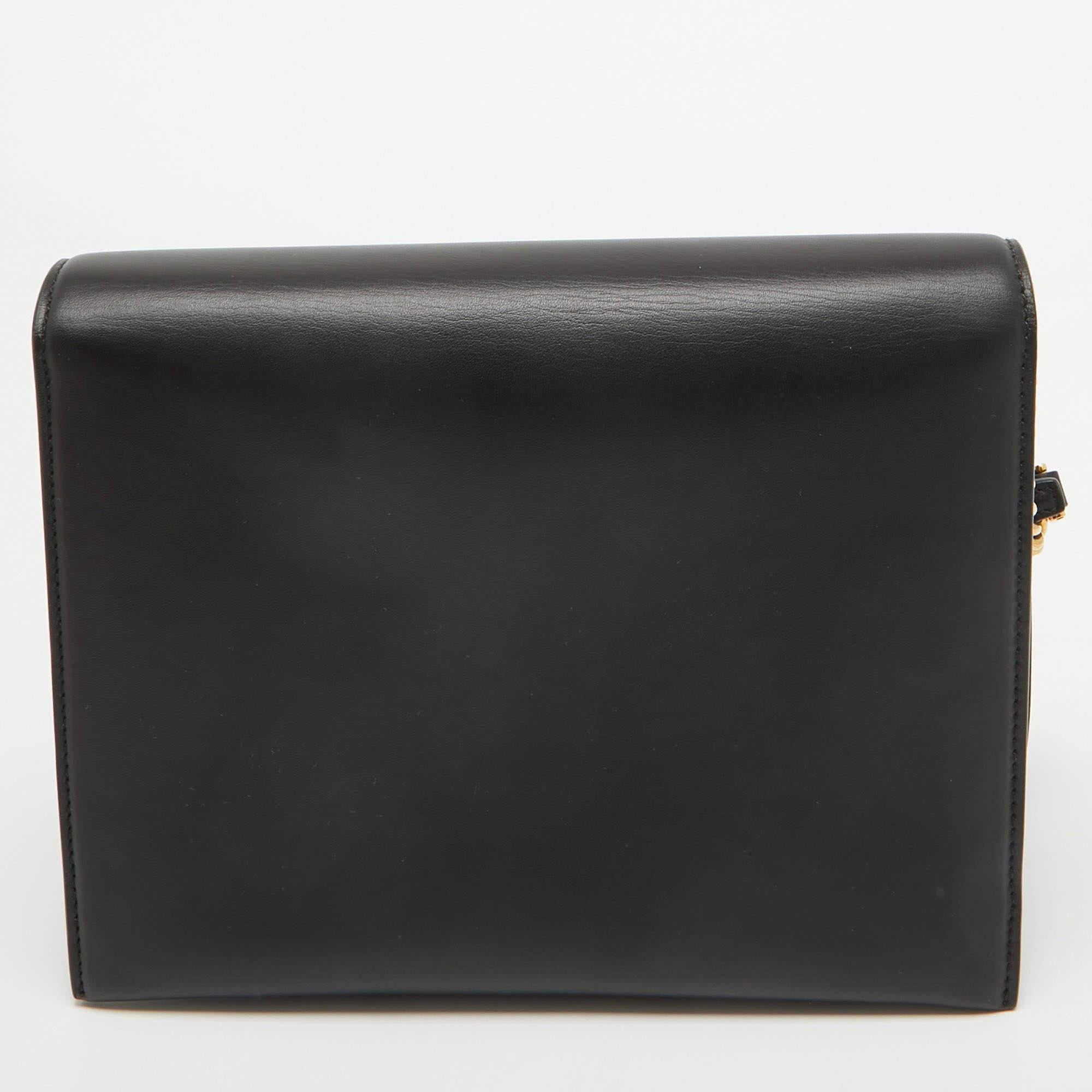 Women's Salvatore Ferragamo Black Leather Trifolio Flap Shoulder Bag