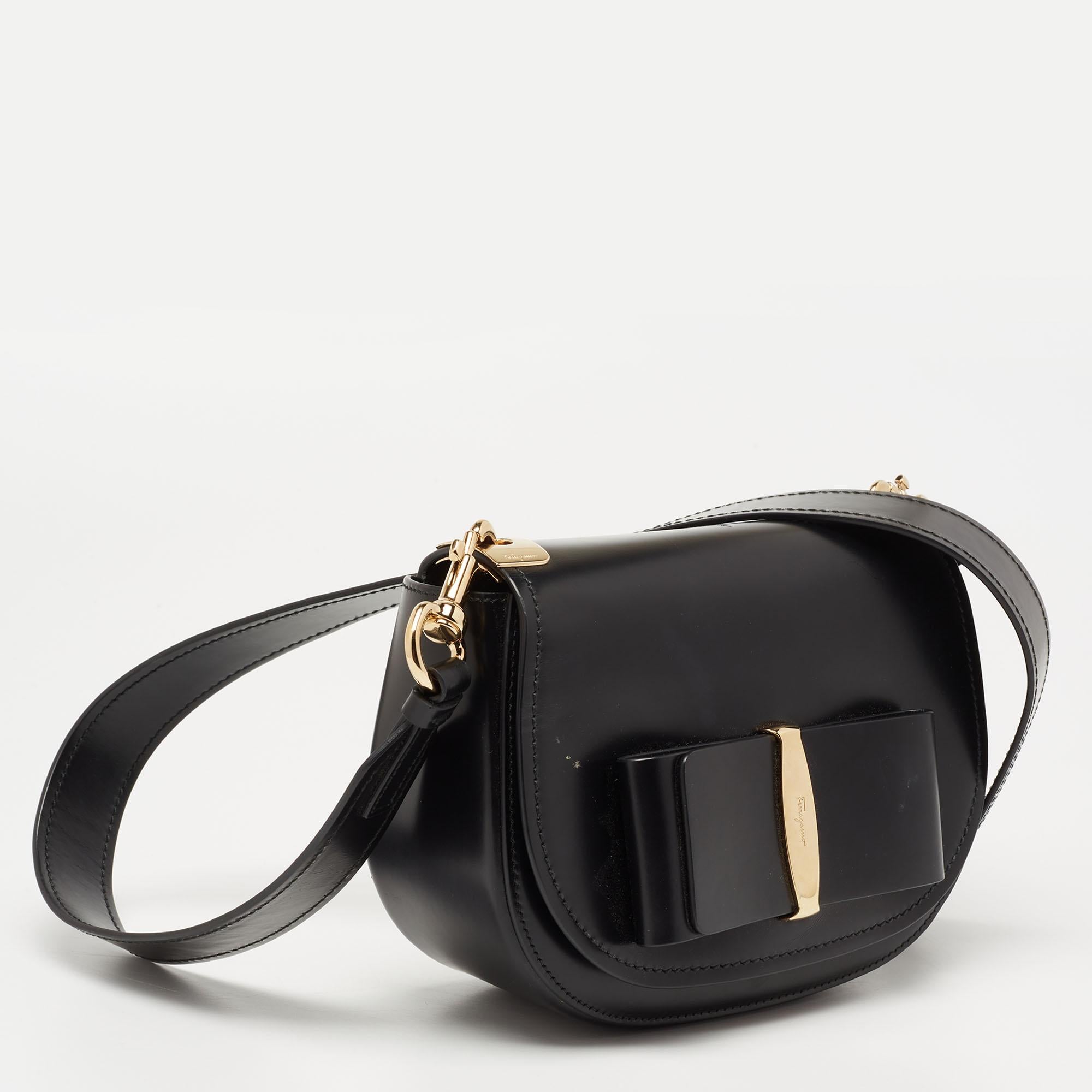 Women's Salvatore Ferragamo Black Leather Vara Bow Flap Shoulder Bag