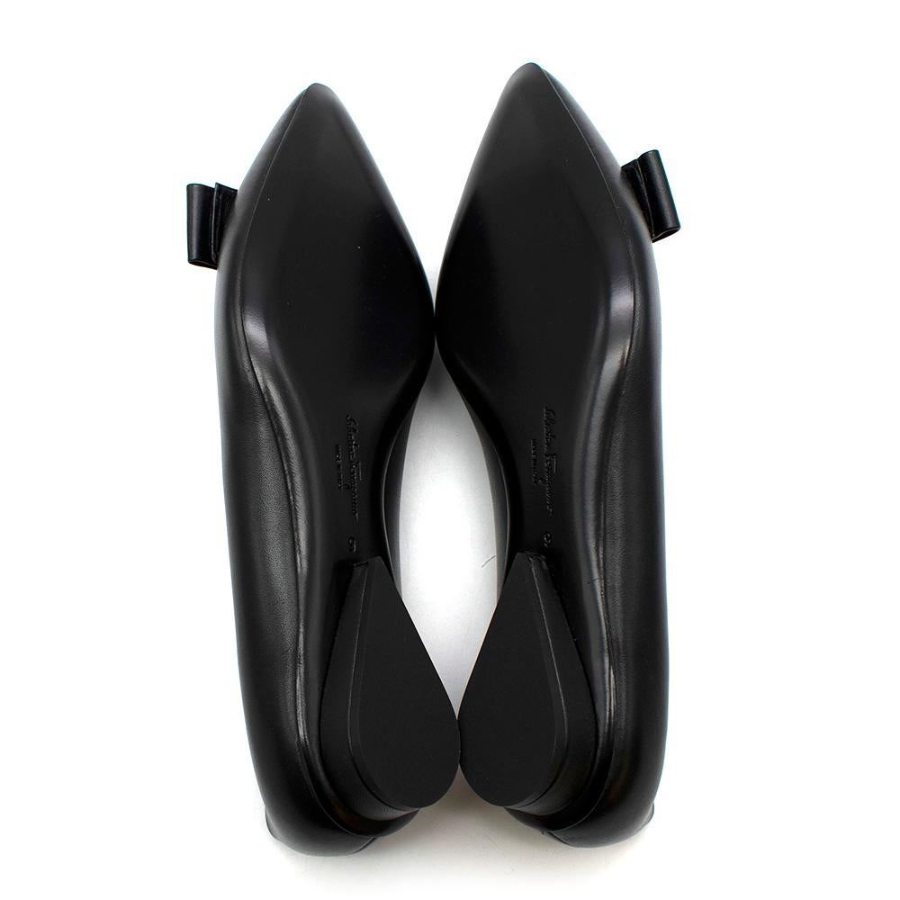 Women's or Men's Salvatore Ferragamo Black Leather Viva Ballet Flats - Size US 9