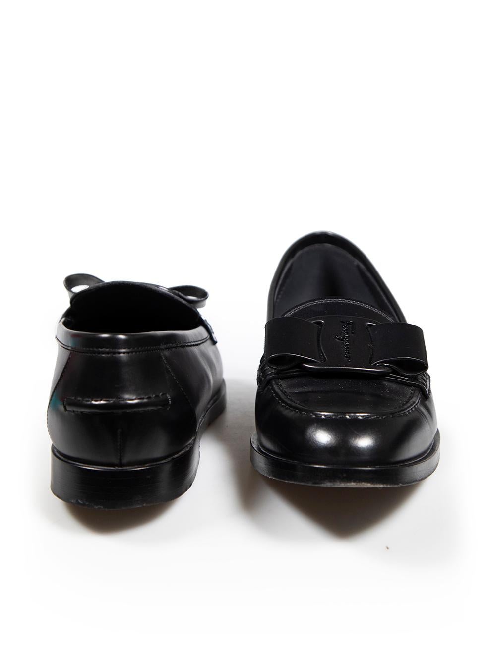 Salvatore Ferragamo Black Leather Vivaldo Logo Loafers Size US 9 In Good Condition For Sale In London, GB