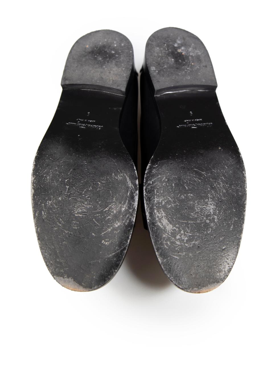 Women's Salvatore Ferragamo Black Leather Vivaldo Logo Loafers Size US 9 For Sale