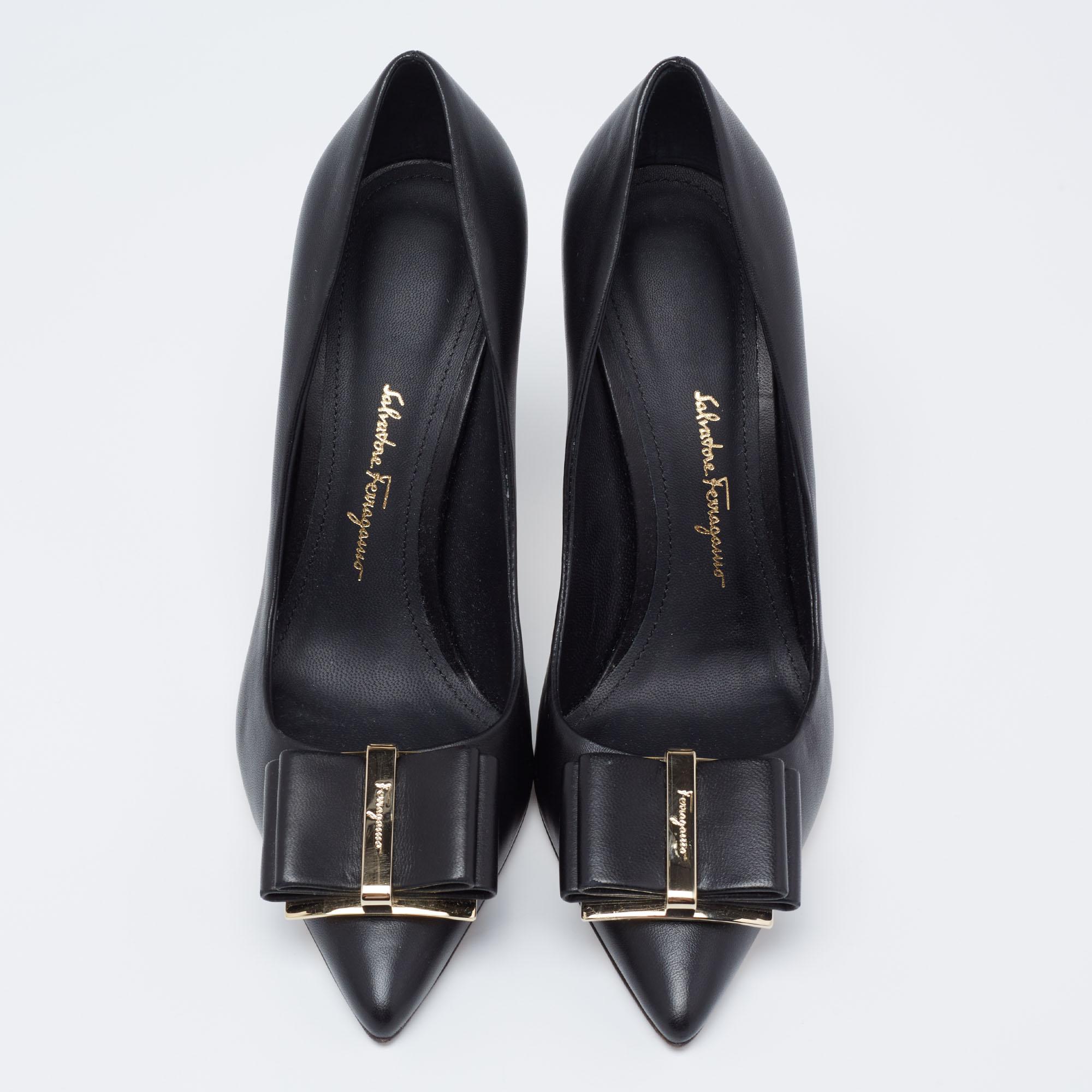 Characterized by its clean, impressive silhouette, these pumps showcase the Salvatore Ferragamo's flair in the art of shoemaking. The pair flaunts a contemporary hue. From formal to casual and evening looks, this gorgeous pair will look great on all