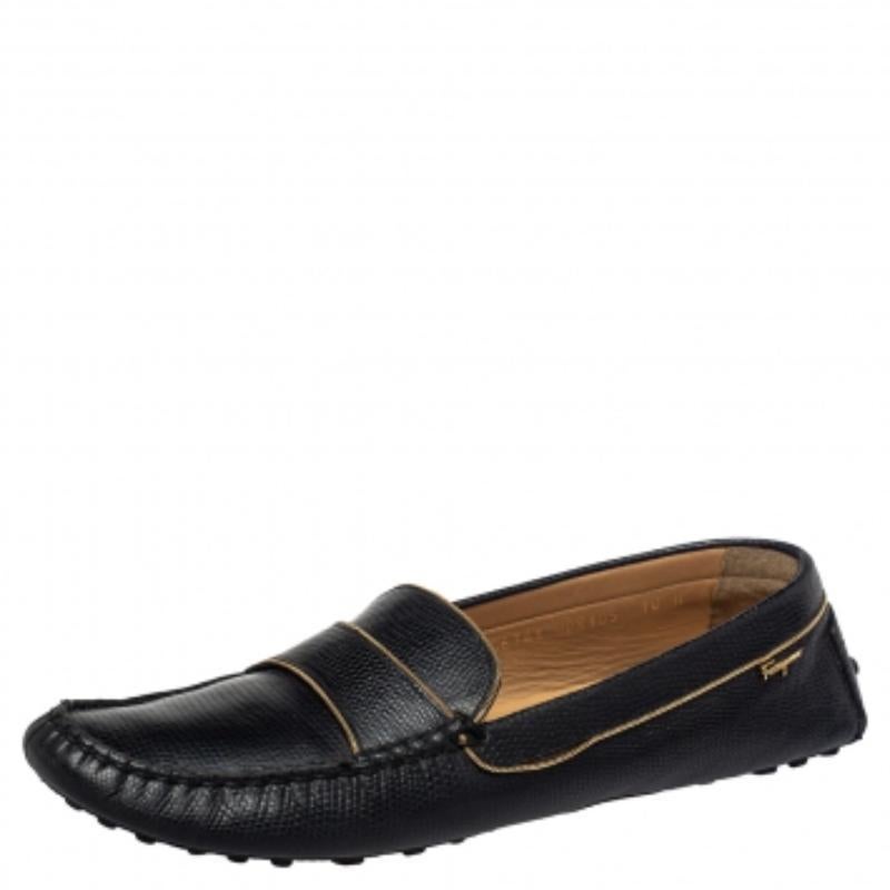 Women's Salvatore Ferragamo Black Lizard Embossed Leather Slip On Loafers Size 40.5 For Sale
