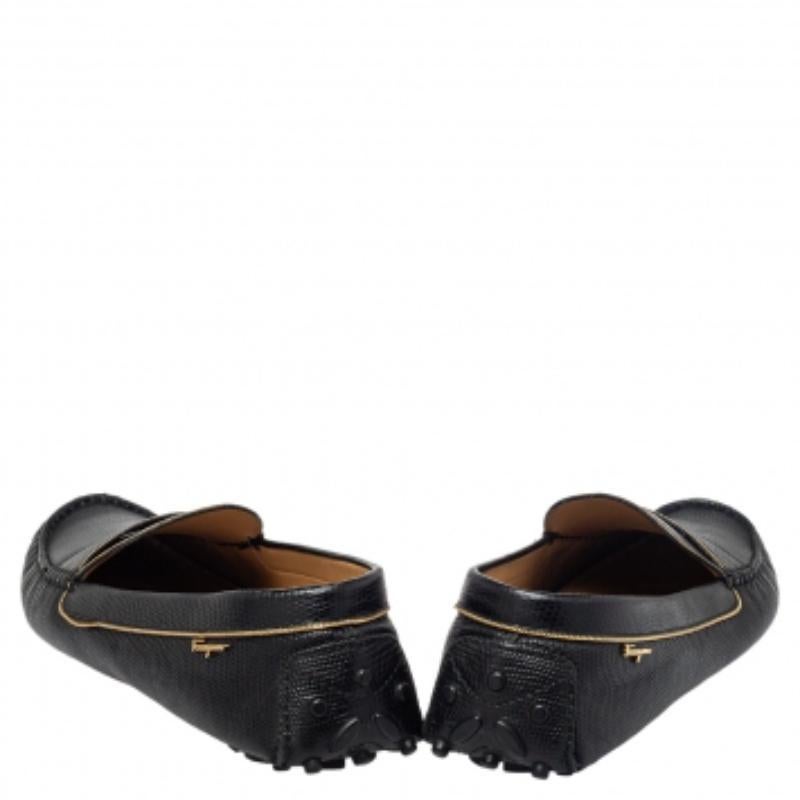 Salvatore Ferragamo Black Lizard Embossed Leather Slip On Loafers Size 40.5 For Sale 2