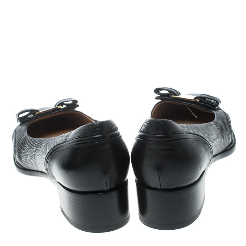 Salvatore Ferragamo Black Lizard Embossed Leather Vara Bow Block Pumps Size 39.5 In Good Condition In Dubai, Al Qouz 2
