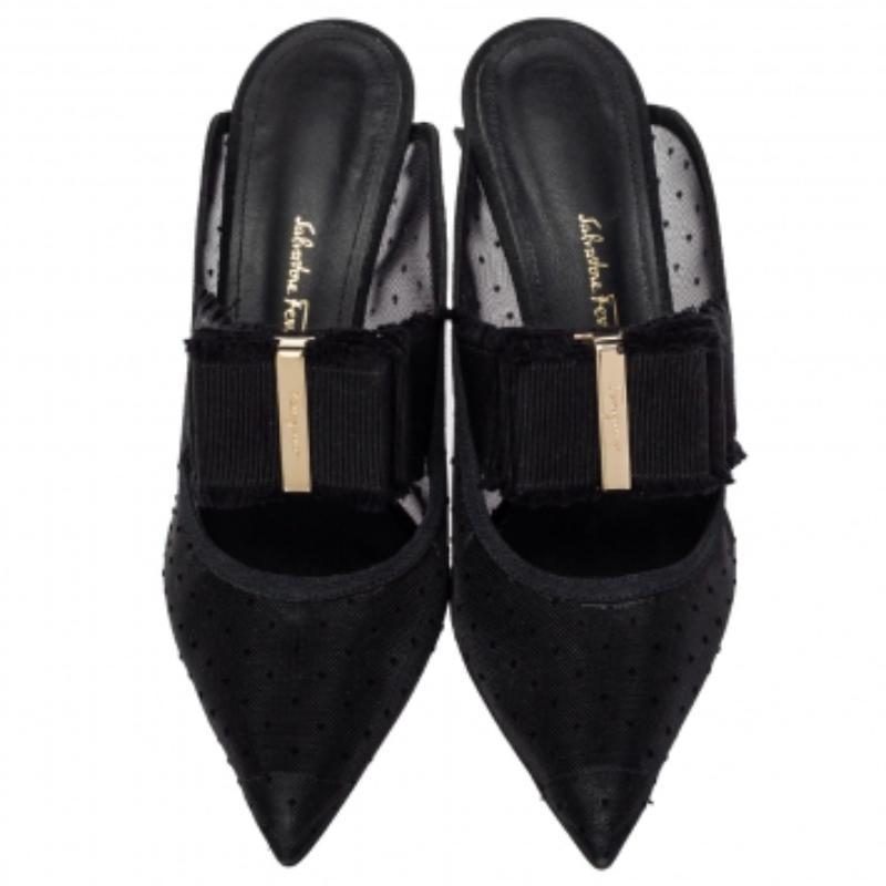 Salvatore Ferragamo Black Mesh And Canvas Zelda Mule Sandals Size 36 In Good Condition For Sale In Dubai, Al Qouz 2