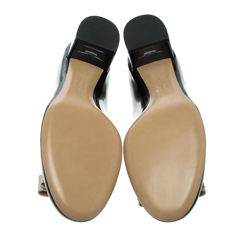 Salvatore Ferragamo Black Patent Leather Fiammetta Block Heel Pumps Size 41 4