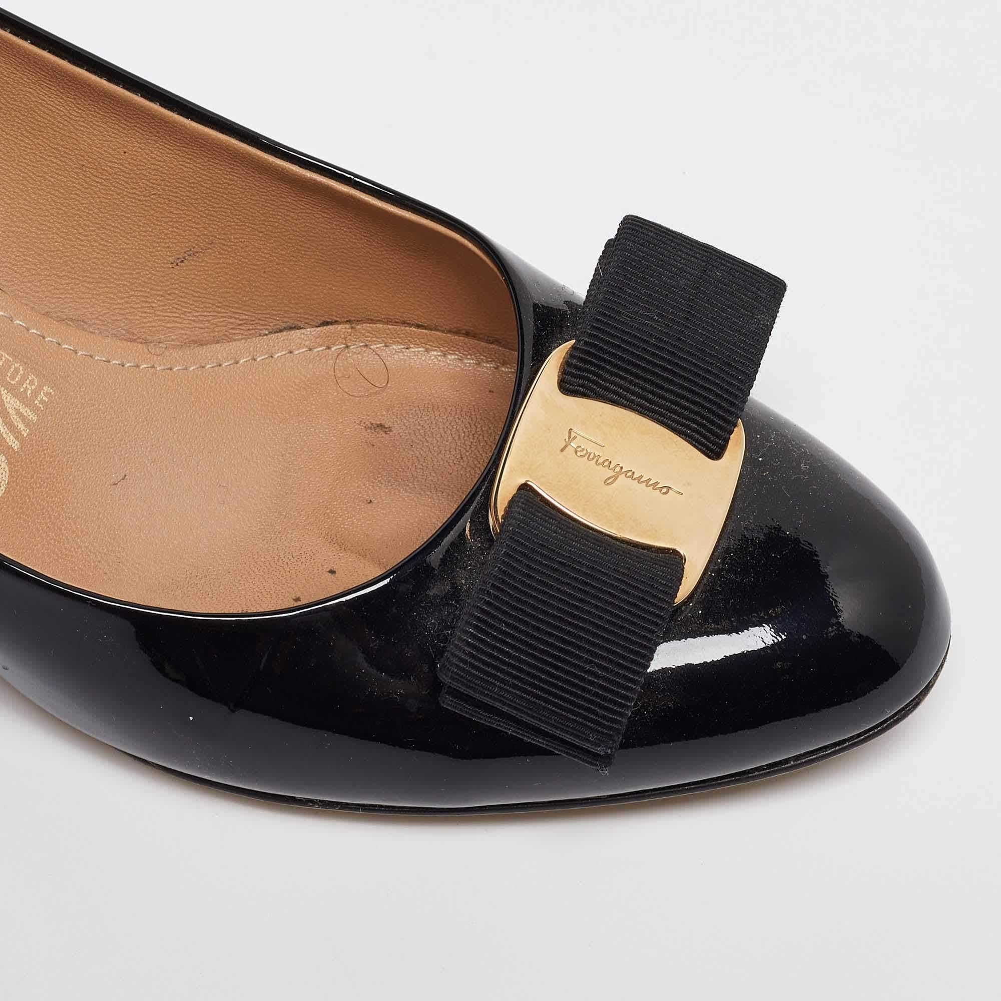 Salvatore Ferragamo Black Patent Leather Flo Vara Wedge Pumps Size 35 For Sale 3