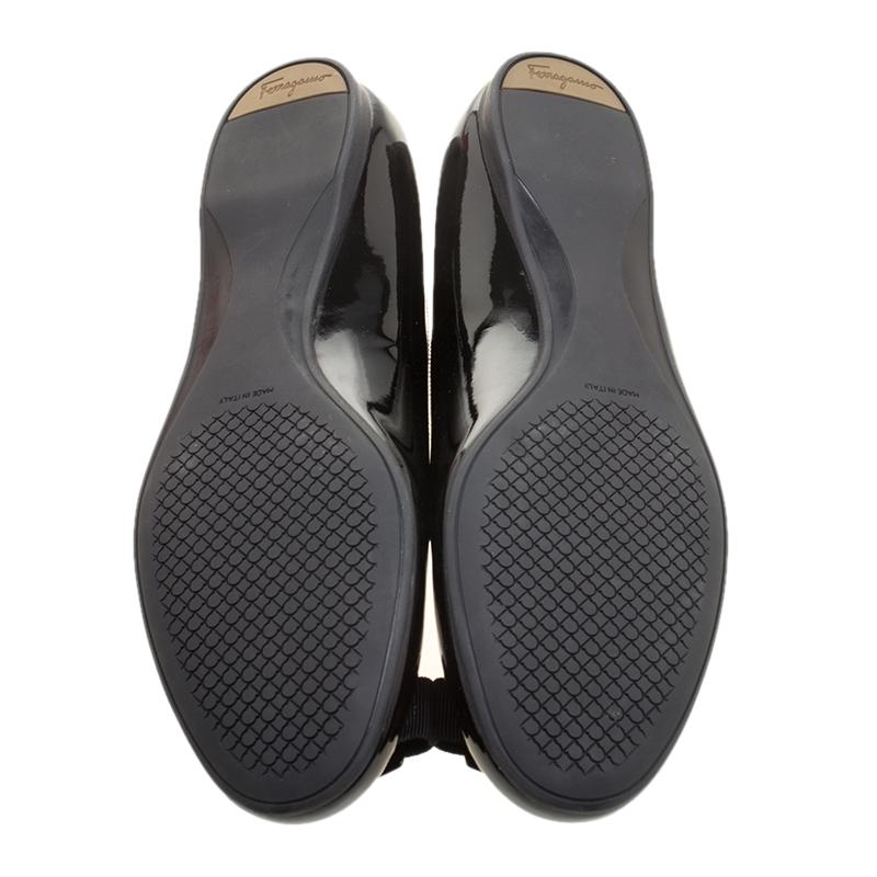 Salvatore Ferragamo Black Patent Leather Ninna Stripes Ballet Flats Size 41 2