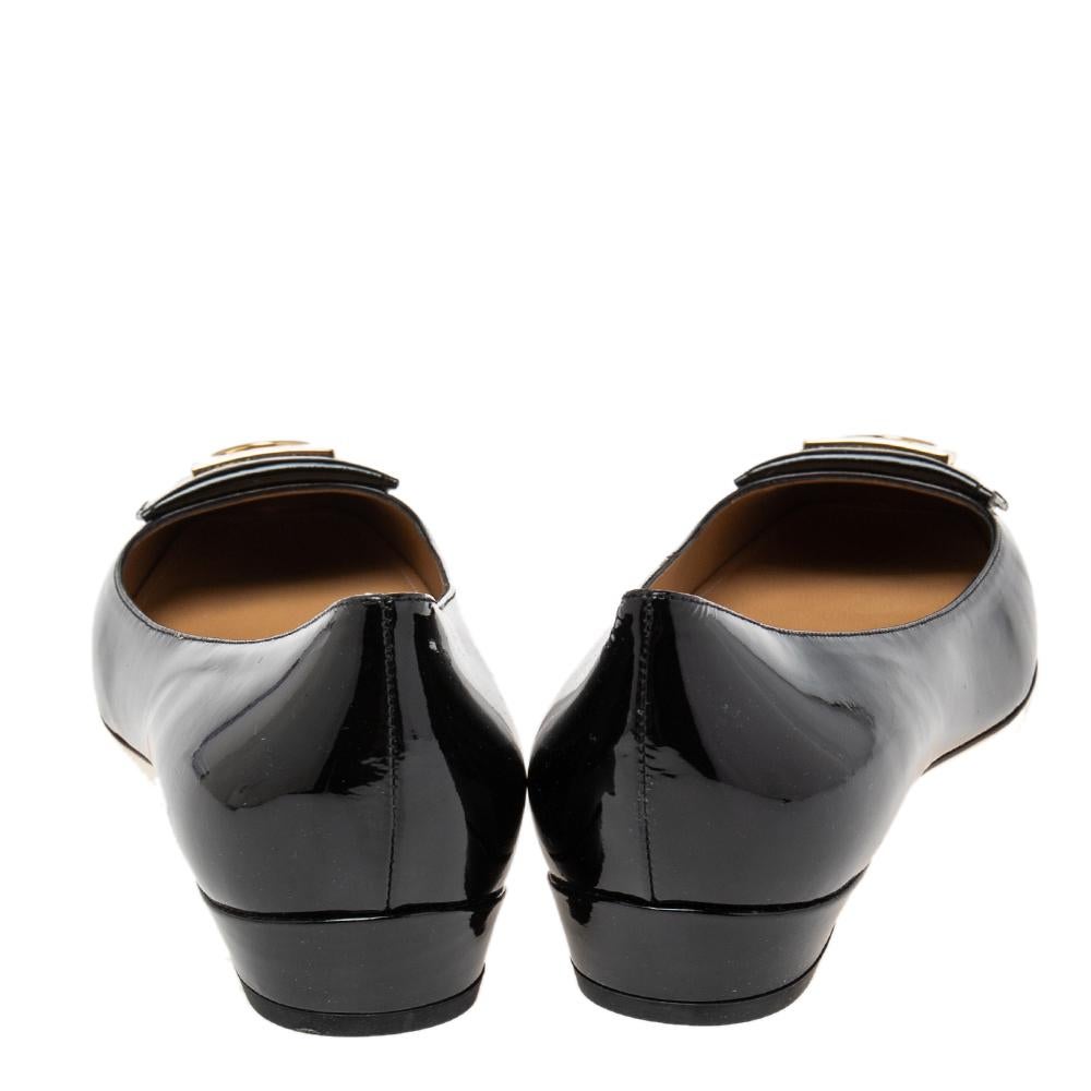 Women's Salvatore Ferragamo Black Patent Leather Rebi Gancio Ballet Flats Size 40.5