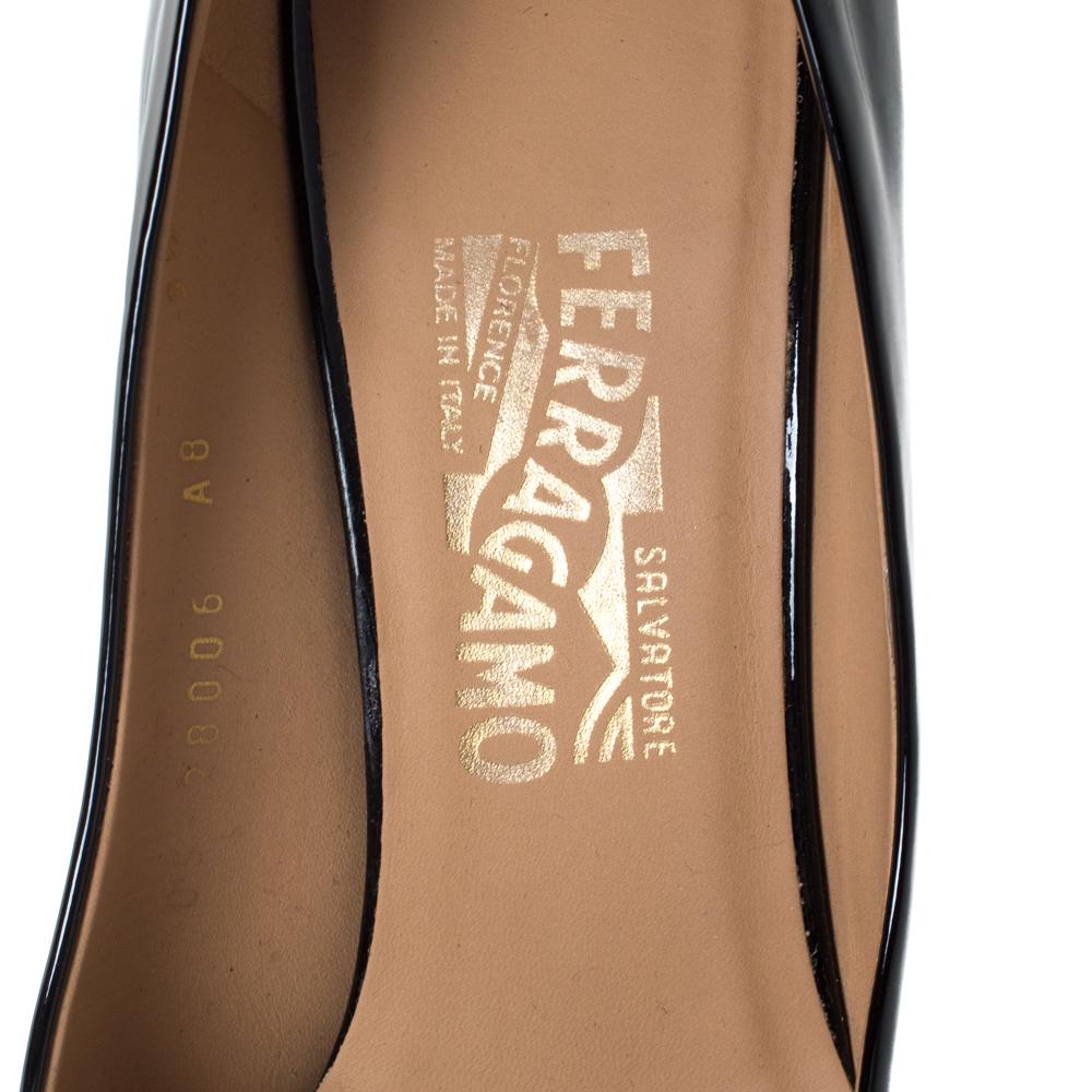 Salvatore Ferragamo Bombas de plataforma con cuña Tosca de charol negro talla 40 1