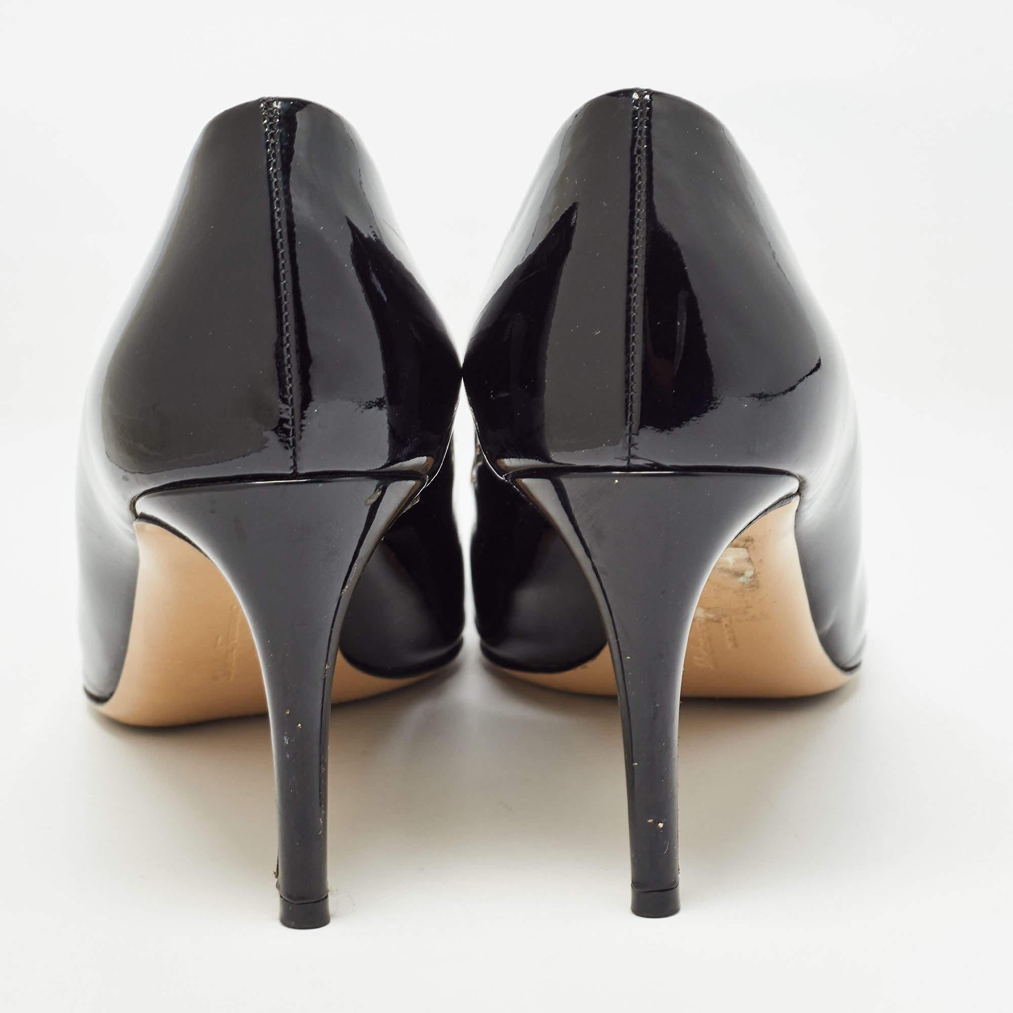 Salvatore Ferragamo - Escarpins en cuir verni noir avec nœud Taille 40.5 Pour femmes en vente