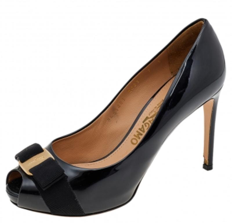 Salvatore Ferragamo - Escarpins en cuir verni noir avec nœud Taille 41 Pour femmes en vente