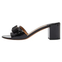 Salvatore Ferragamo Black Patent Leather Vara Bow Slide Sandals Size 37 Salvatore Ferragamo Black Patent Leather Vara Bow Slide Sandals Size 37
