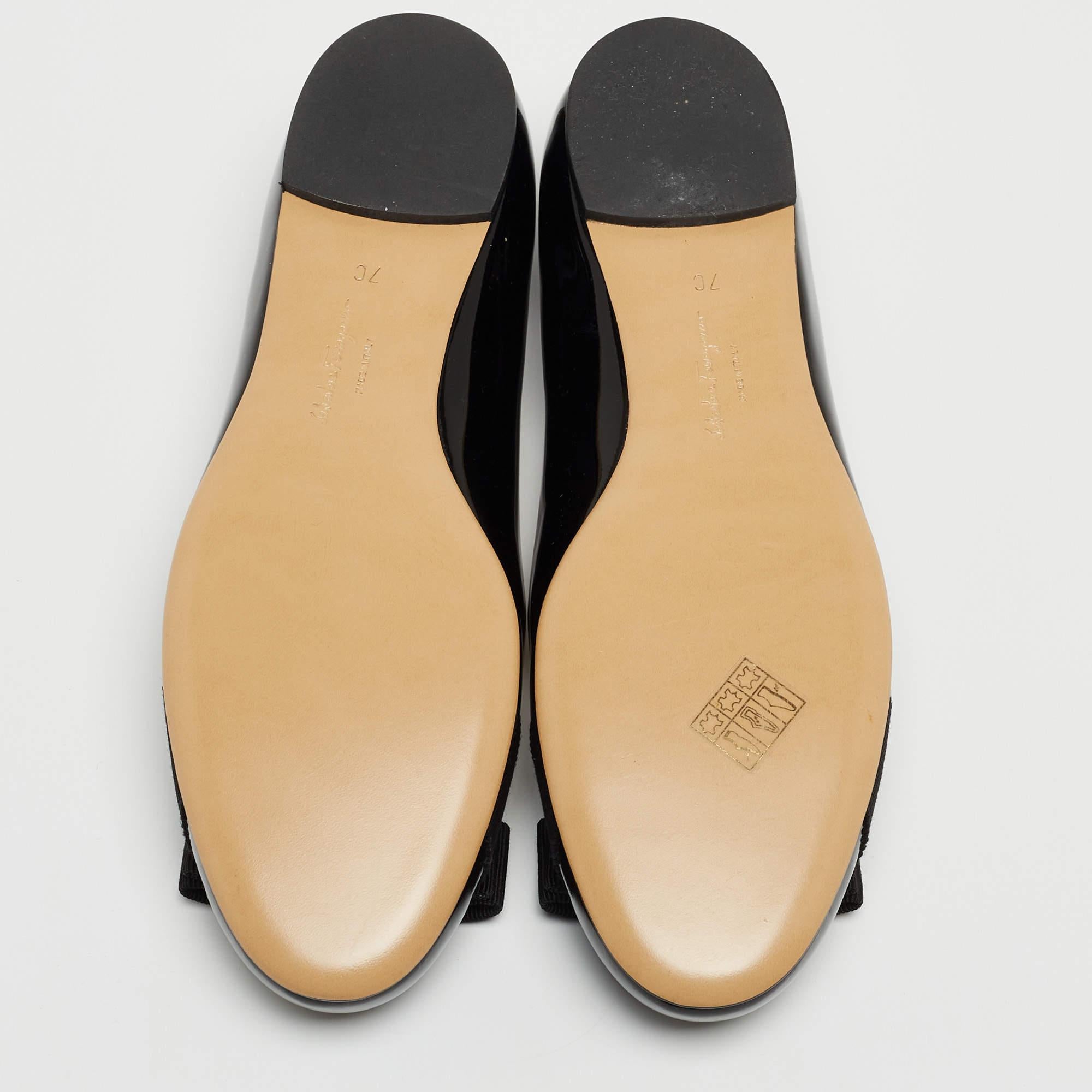 Salvatore Ferragamo Black Patent Leather Varina Ballet Flats Size 37.5 4