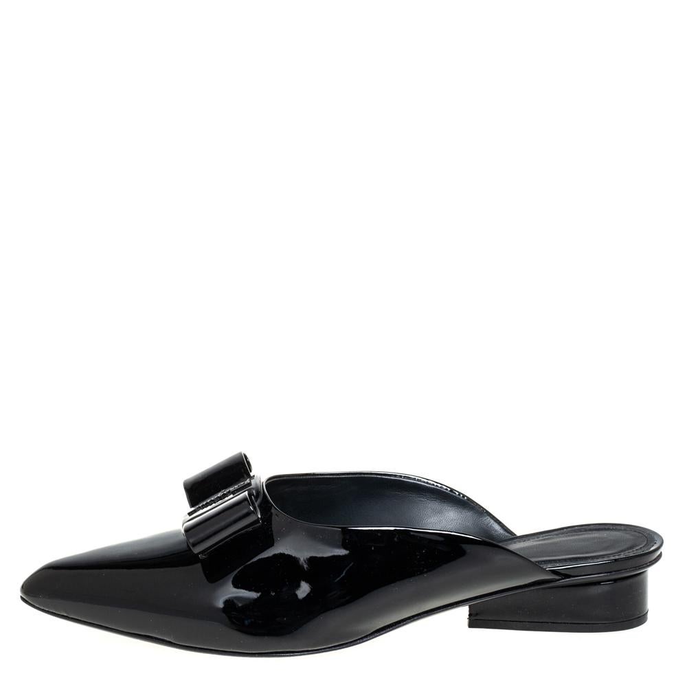 Salvatore Ferragamo Black Patent Leather Viva Mules Size 40.5 In Good Condition In Dubai, Al Qouz 2