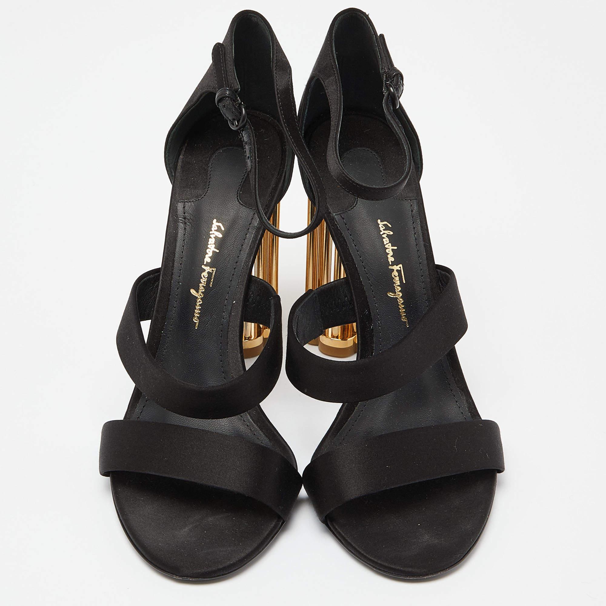 Salvatore Ferragamo Black Satin Ankle Strap Block Heel Sandals Size 39 In Good Condition In Dubai, Al Qouz 2