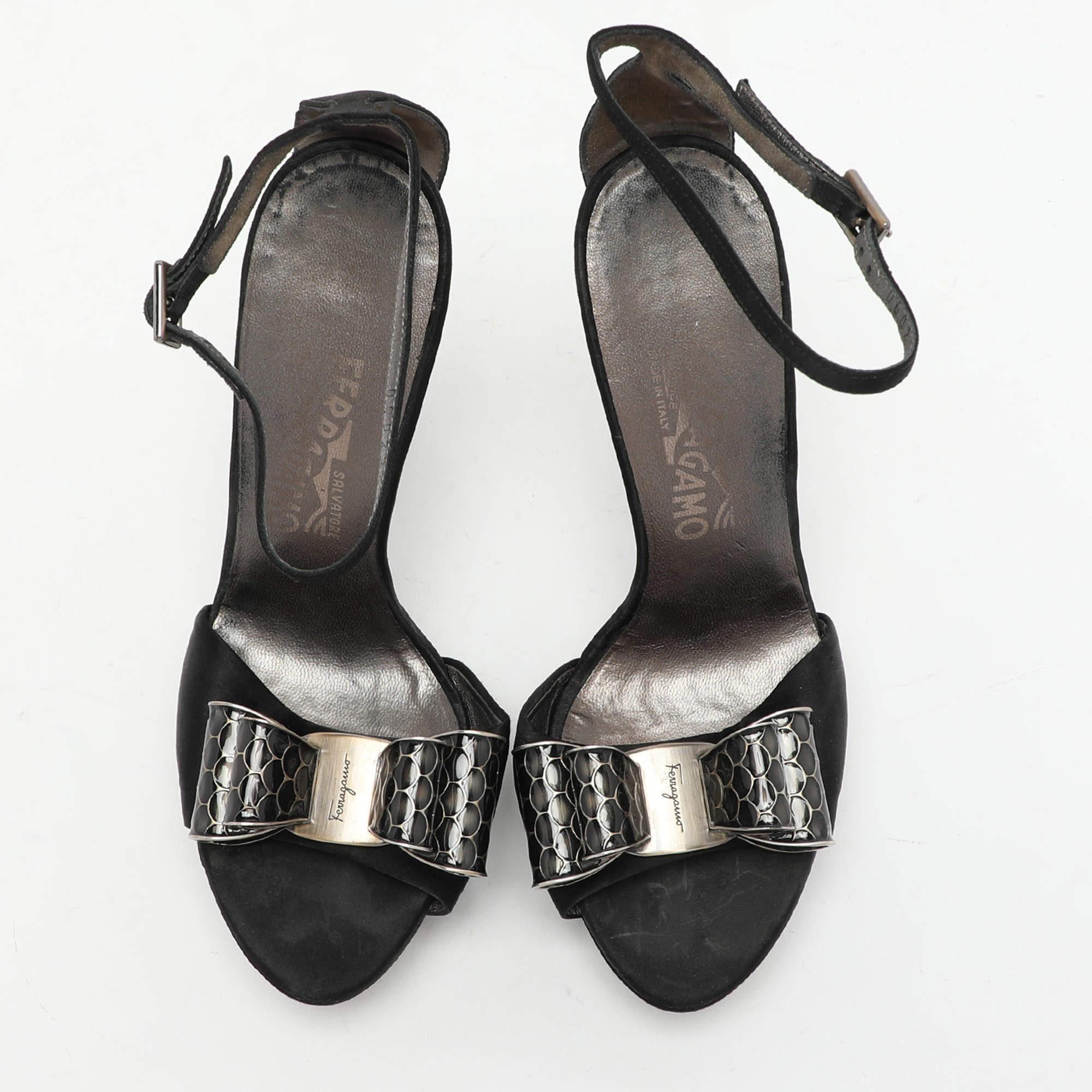 These sandals are chic and constructed with care for a great fit. Crafted from quality materials they are durable easy to style and fabulous with comfortable interiors artful designing and beautiful uppers.