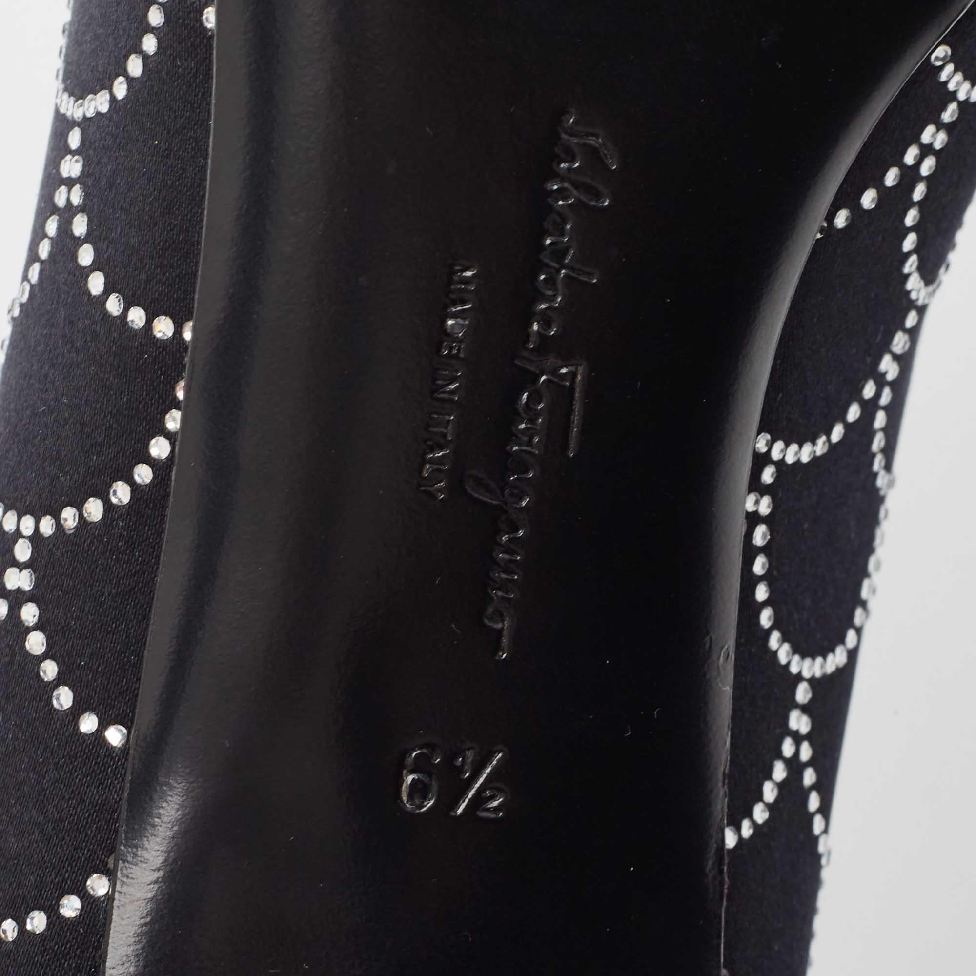 Salvatore Ferragamo Black Satin Vara Crystal Embellished Bow Pumps Size 37 For Sale 2