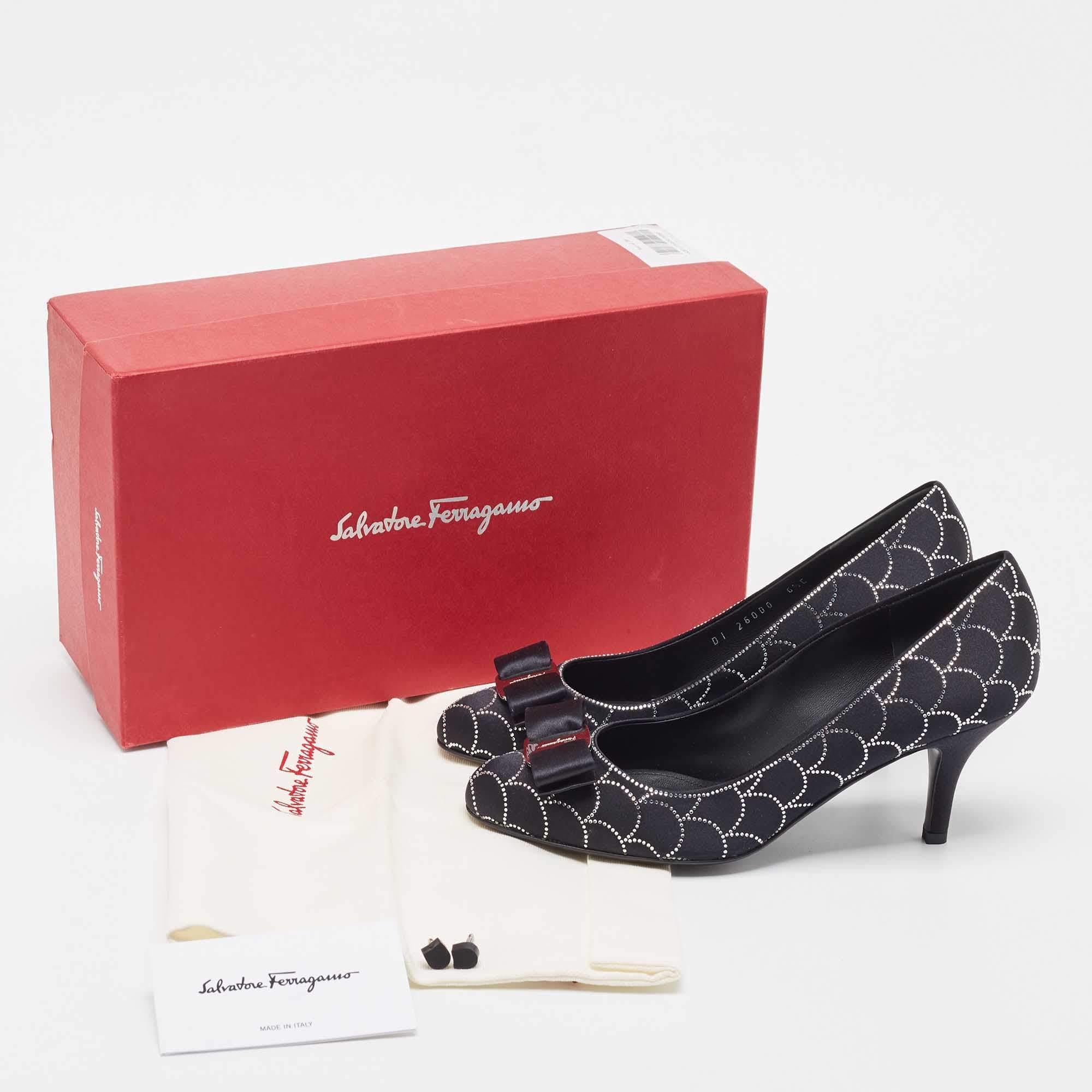 Salvatore Ferragamo Black Satin Vara Crystal Embellished Bow Pumps Size 37 For Sale 4