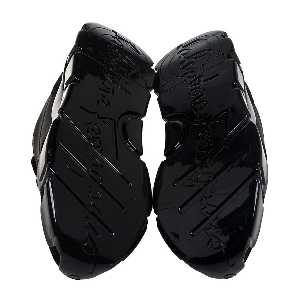 Salvatore Ferragamo Black Suede And Leather Booster 4 Low Top Sneakers Size 44 In New Condition In Dubai, Al Qouz 2