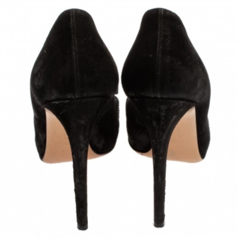 Salvatore Ferragamo Black Suede Carla Vara Bow Pumps Size 38.5 For Sale 1