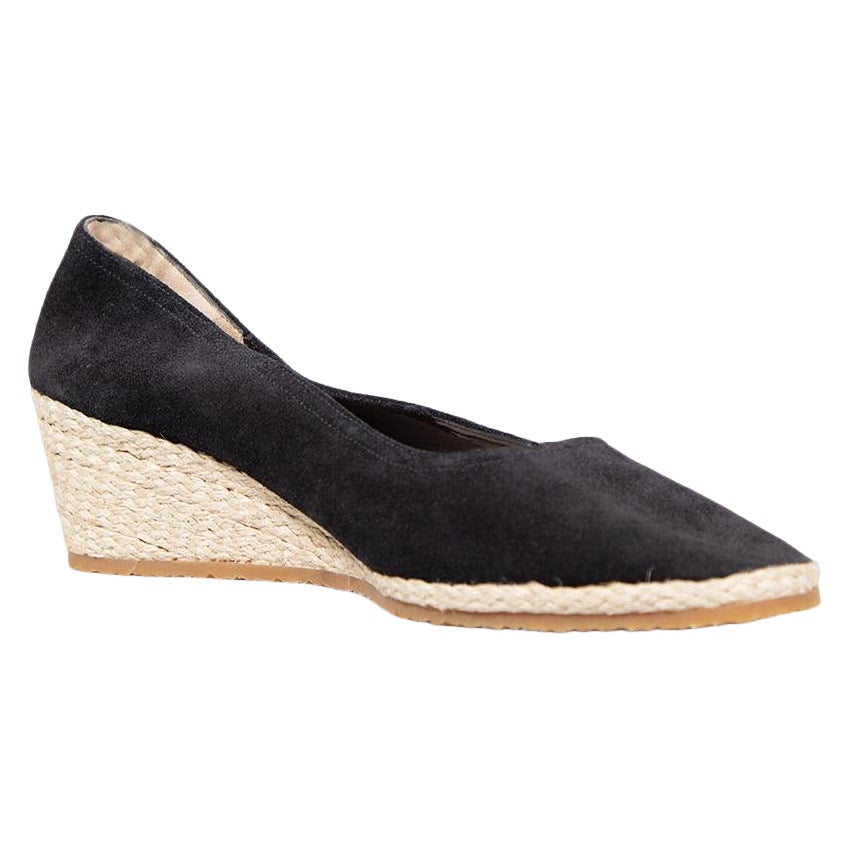 Salvatore Ferragamo Espadrilles compensées en daim noir Taille IT 40.5 en vente